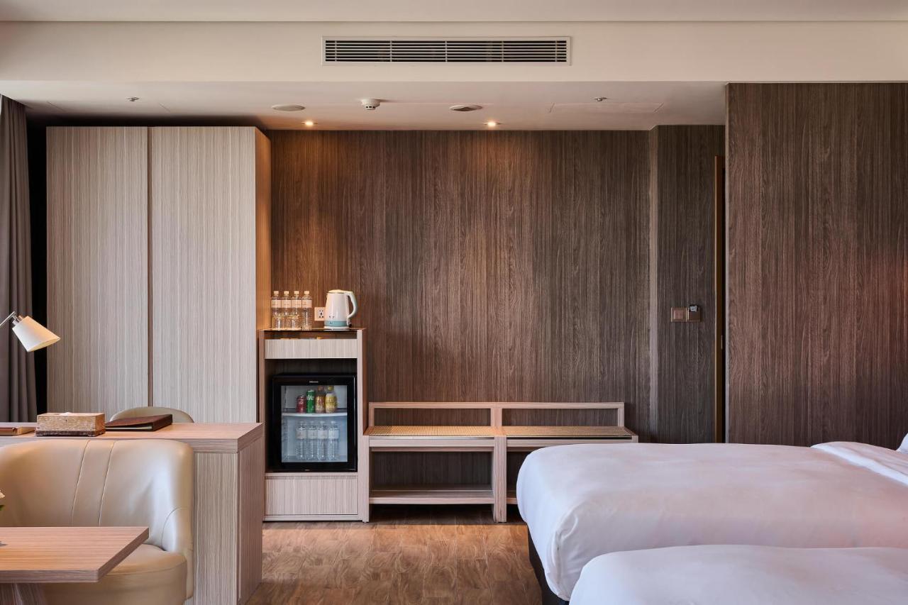 Cuncyue Hot Spring Resort Лодун Екстер'єр фото A room at the hotel