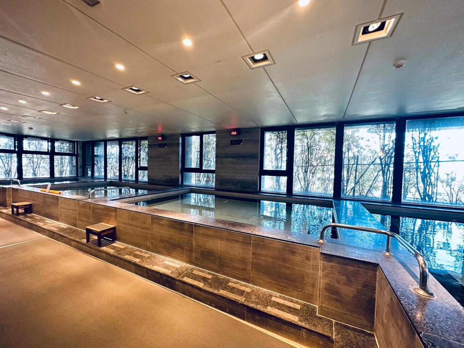 Cuncyue Hot Spring Resort Лодун Екстер'єр фото A modern onsen in Tokyo