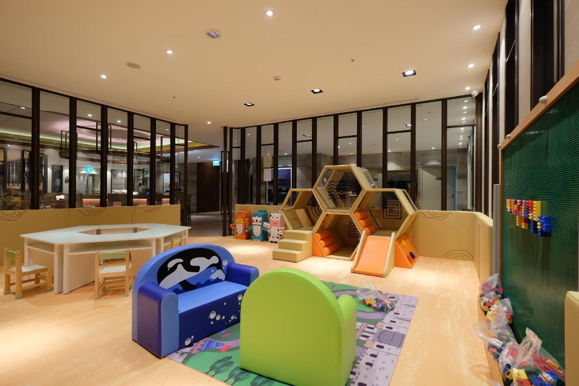 Cuncyue Hot Spring Resort Лодун Екстер'єр фото The Children's Club at the Renaissance Hotel, Bangkok