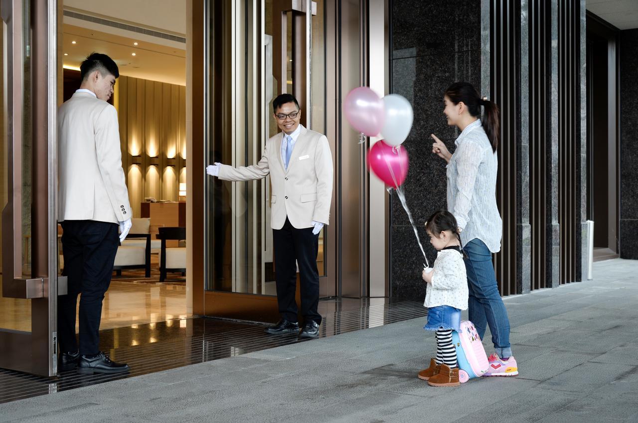 Cuncyue Hot Spring Resort Лодун Екстер'єр фото Concierge service at a hotel